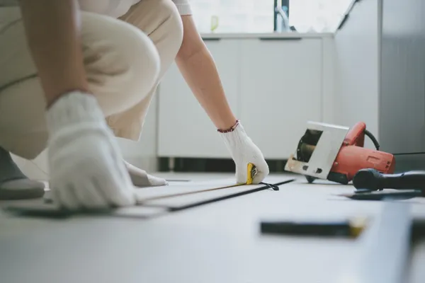 Byggnadsarbetare från CrownStone Entreprenad
